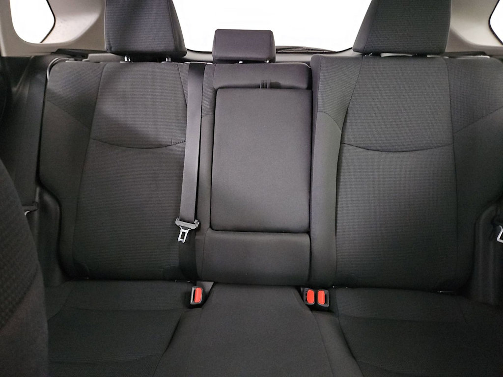 Thumbnail: 2021 Toyota RAV4 - 23