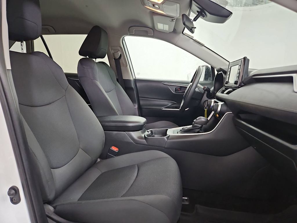 Thumbnail: 2021 Toyota RAV4 - 12