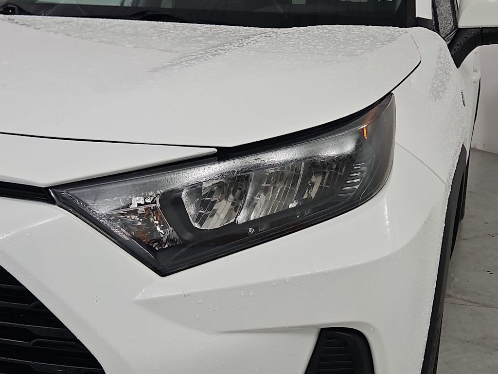 Thumbnail: 2021 Toyota RAV4 - 28