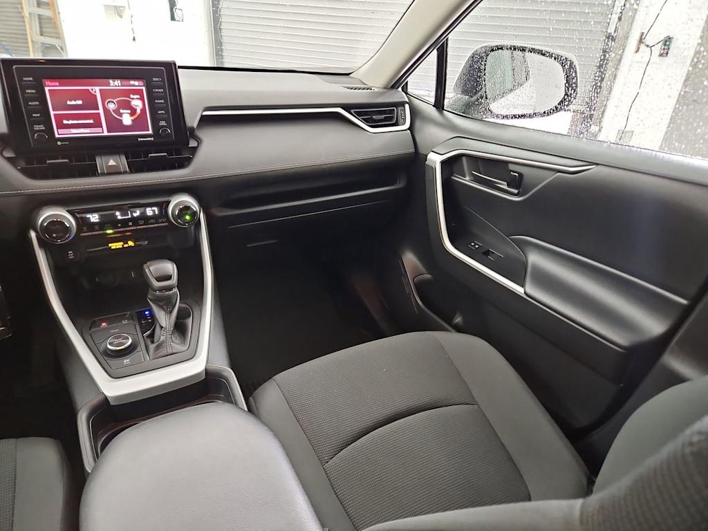 Thumbnail: 2021 Toyota RAV4 - 22