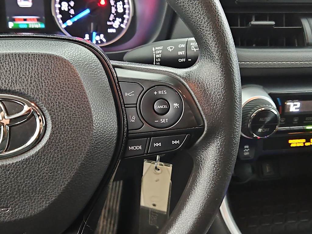 Thumbnail: 2021 Toyota RAV4 - 36