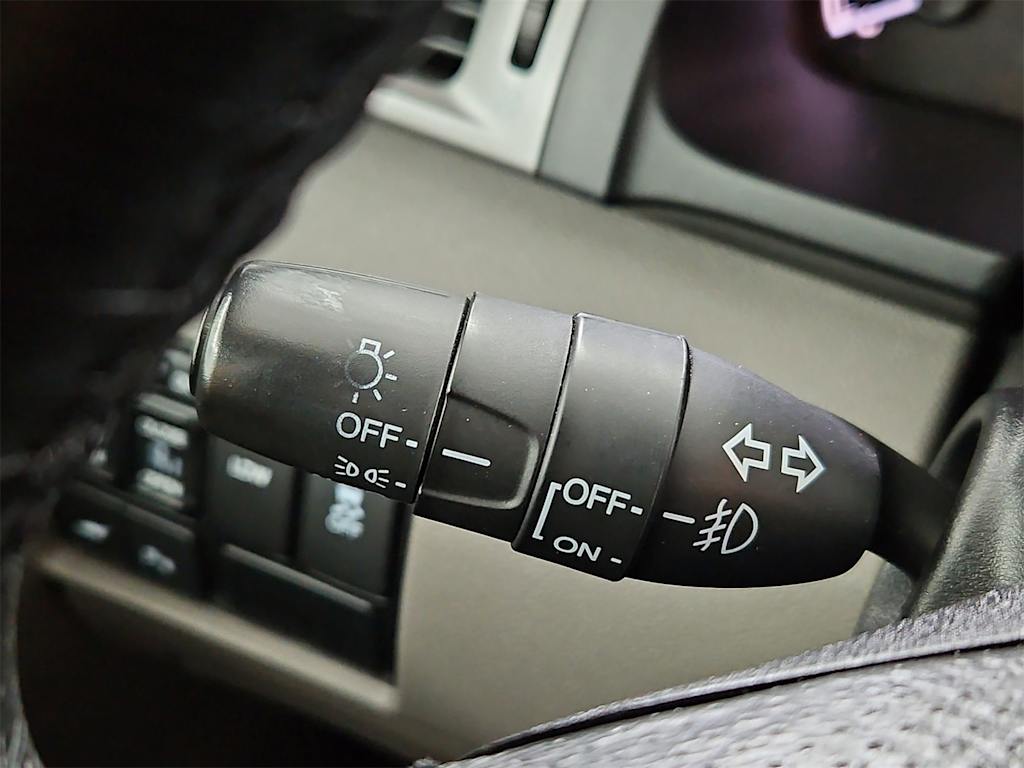 Thumbnail: 2015 Honda Odyssey - 32