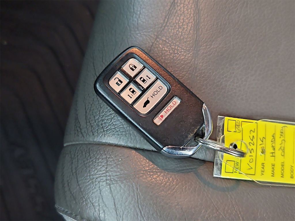 Thumbnail: 2015 Honda Odyssey - 19