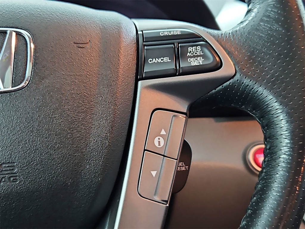 Thumbnail: 2015 Honda Odyssey - 30