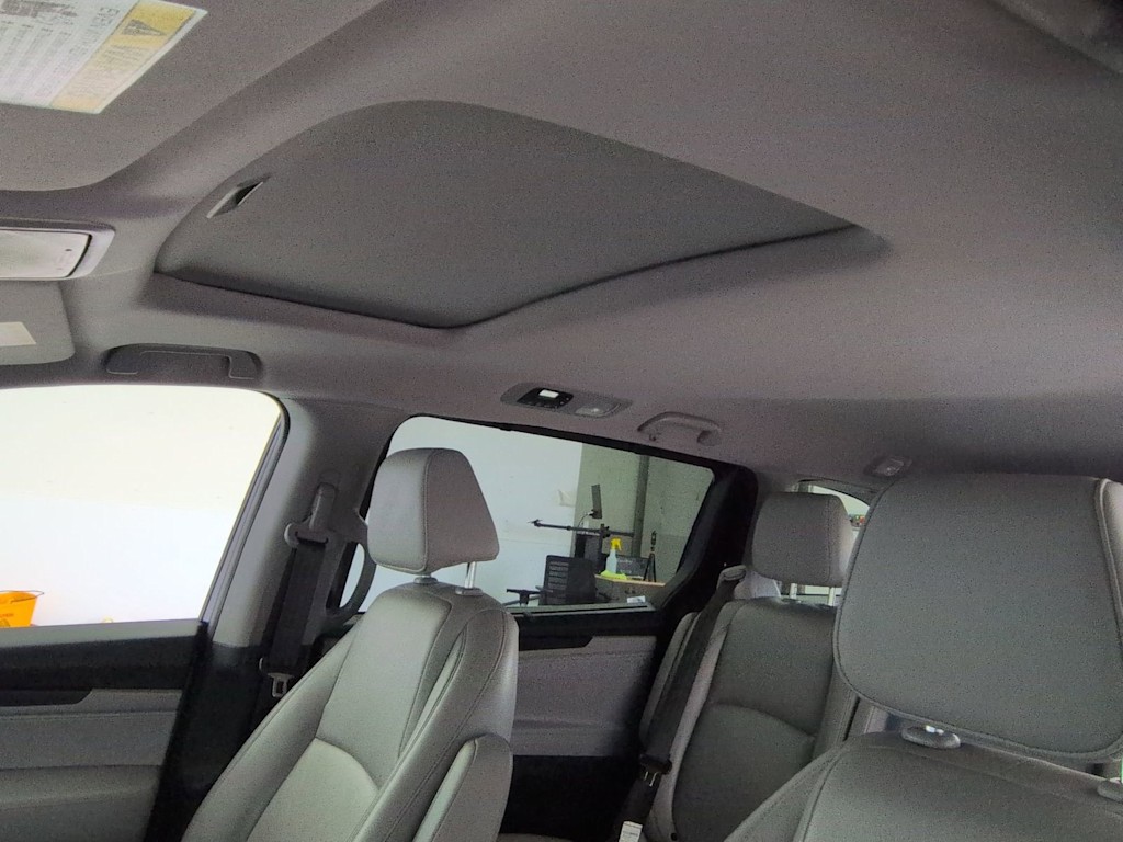 Thumbnail: 2023 Honda Odyssey - 27