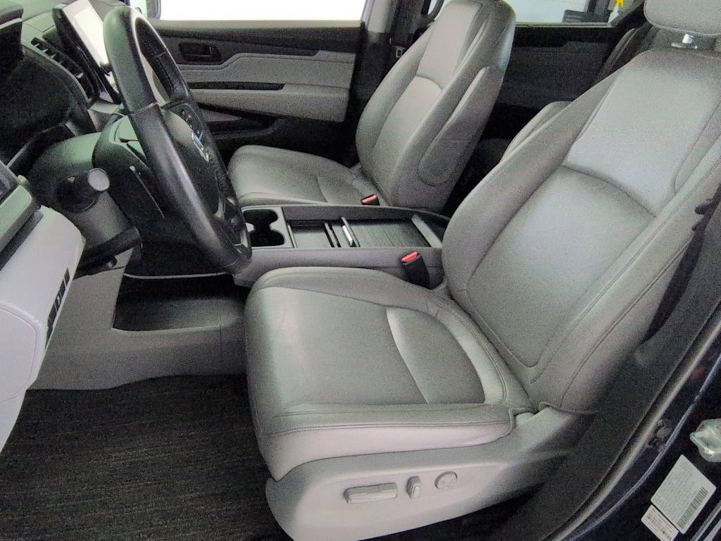 Thumbnail: 2023 Honda Odyssey - 11