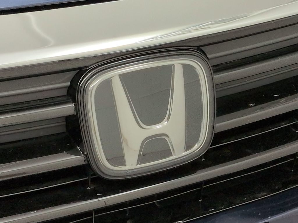Thumbnail: 2023 Honda Odyssey - 7