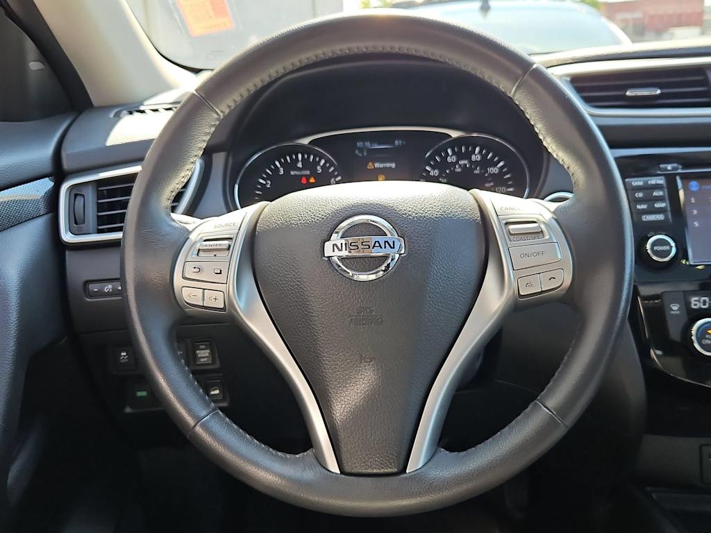 Thumbnail: 2016 Nissan Rogue - 14