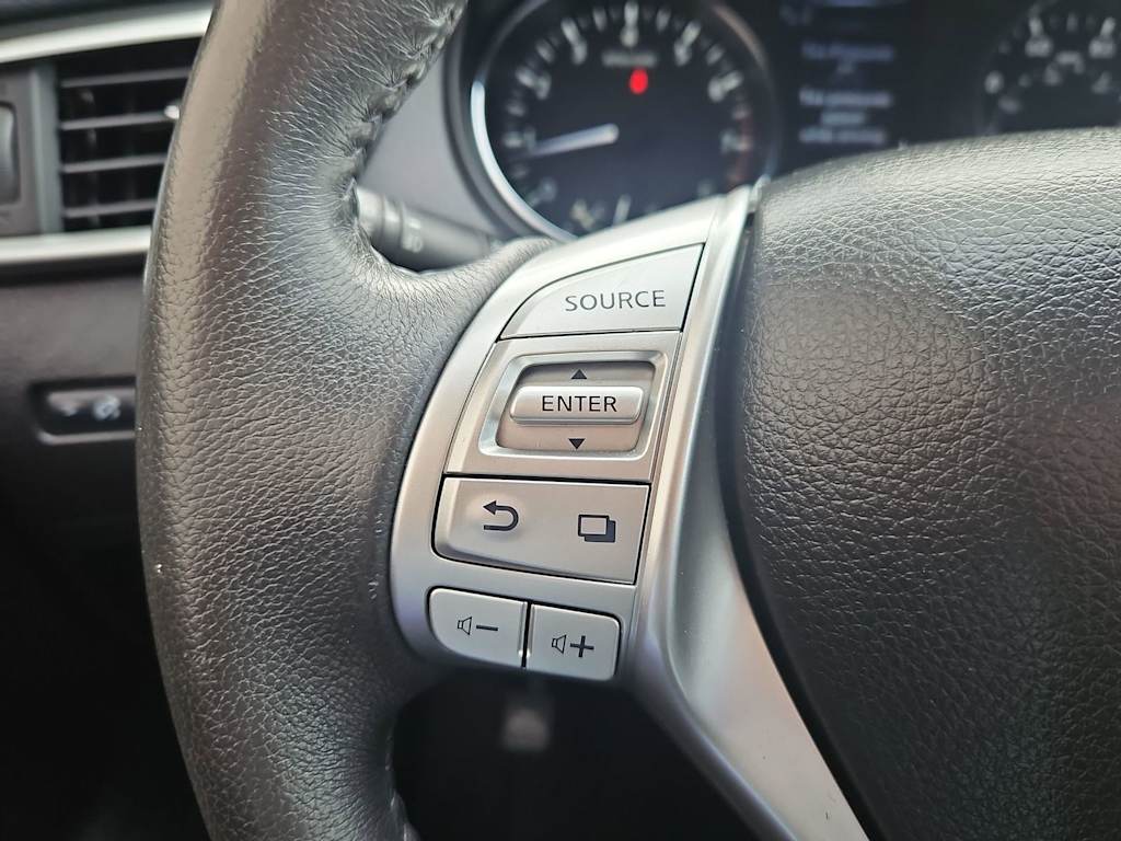 Thumbnail: 2016 Nissan Rogue - 29