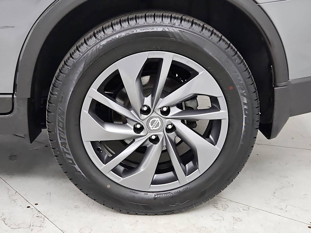 Thumbnail: 2016 Nissan Rogue - 7