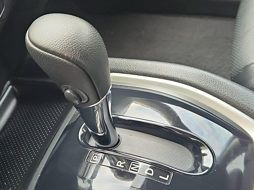 Thumbnail: 2016 Nissan Rogue - 16