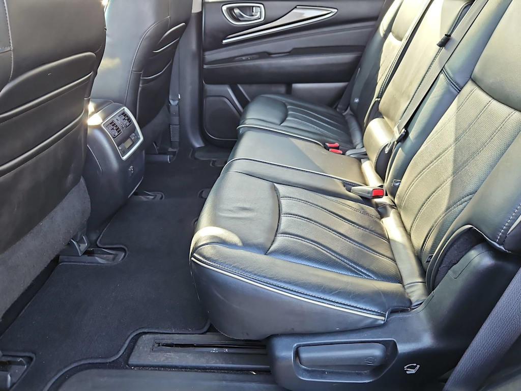 Thumbnail: 2017 INFINITI QX60 - 12