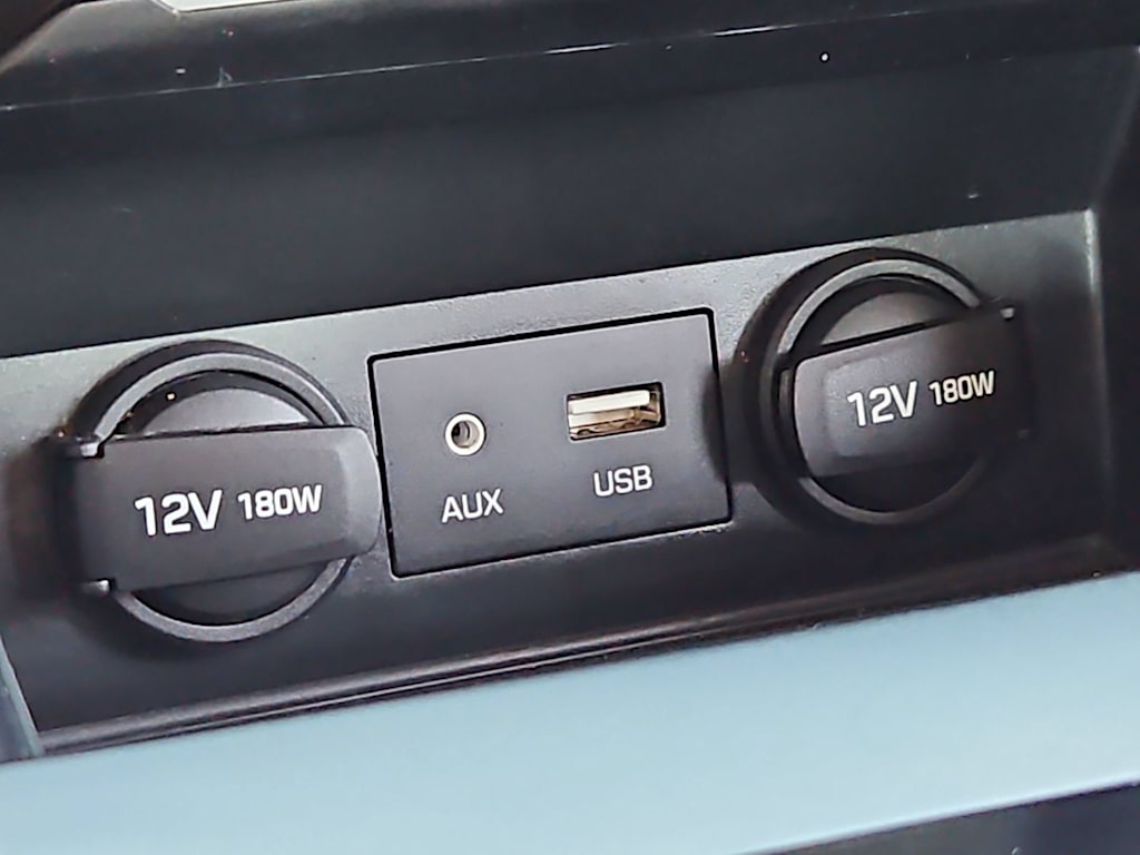 Thumbnail: 2017 Hyundai Elantra - 34