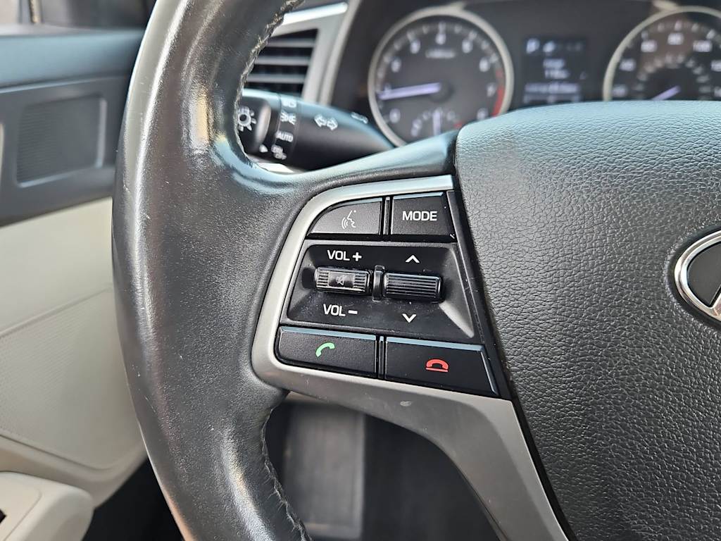 Thumbnail: 2017 Hyundai Elantra - 29