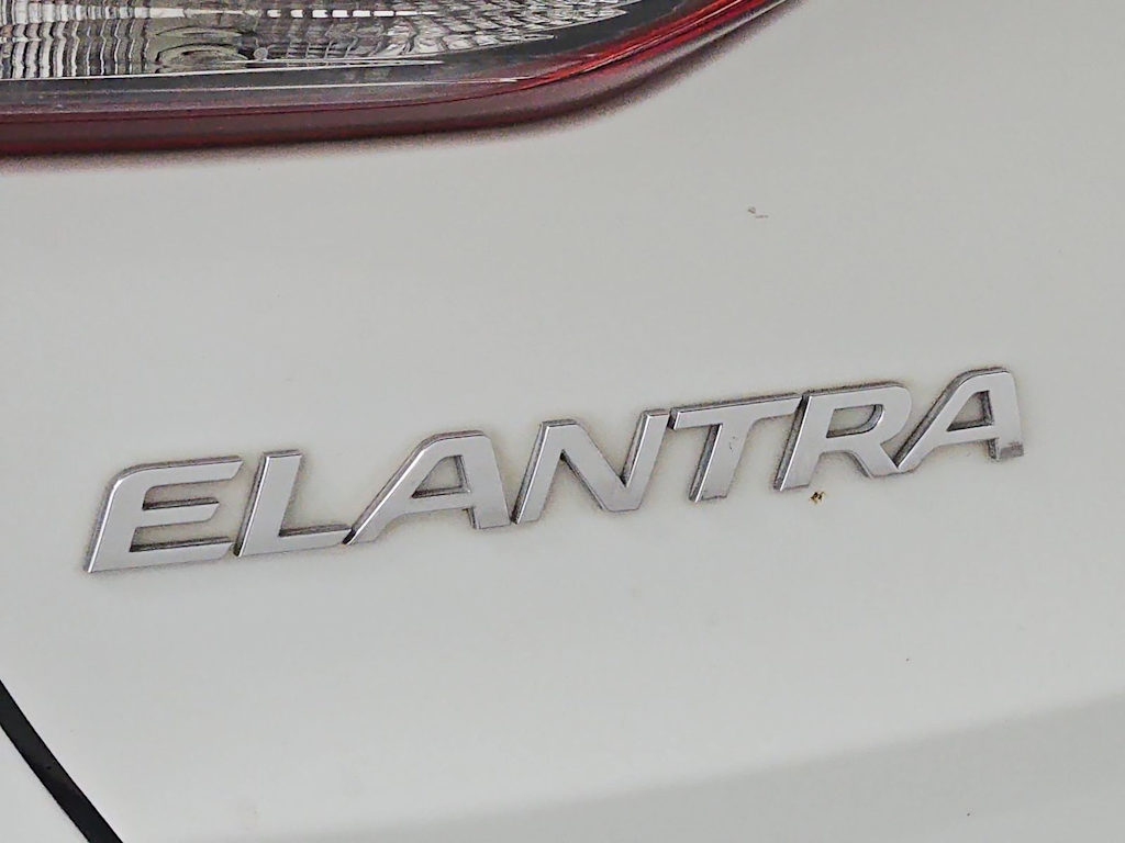 Thumbnail: 2017 Hyundai Elantra - 24
