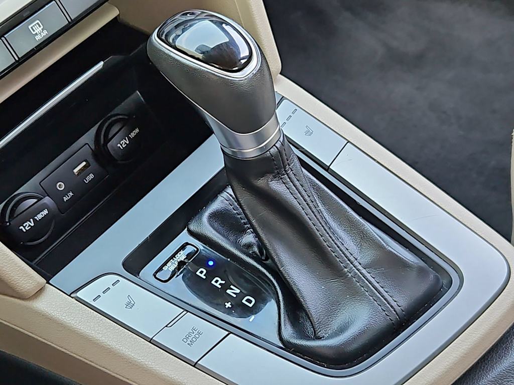 Thumbnail: 2017 Hyundai Elantra - 35