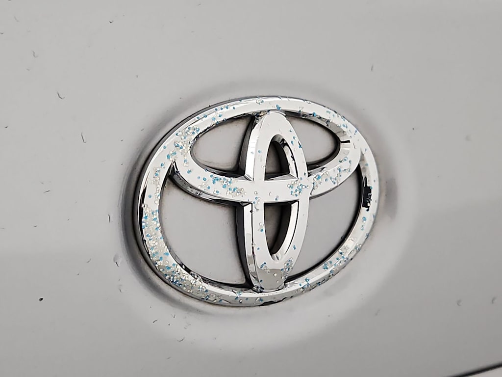 Thumbnail: 2017 Toyota Sienna - 7