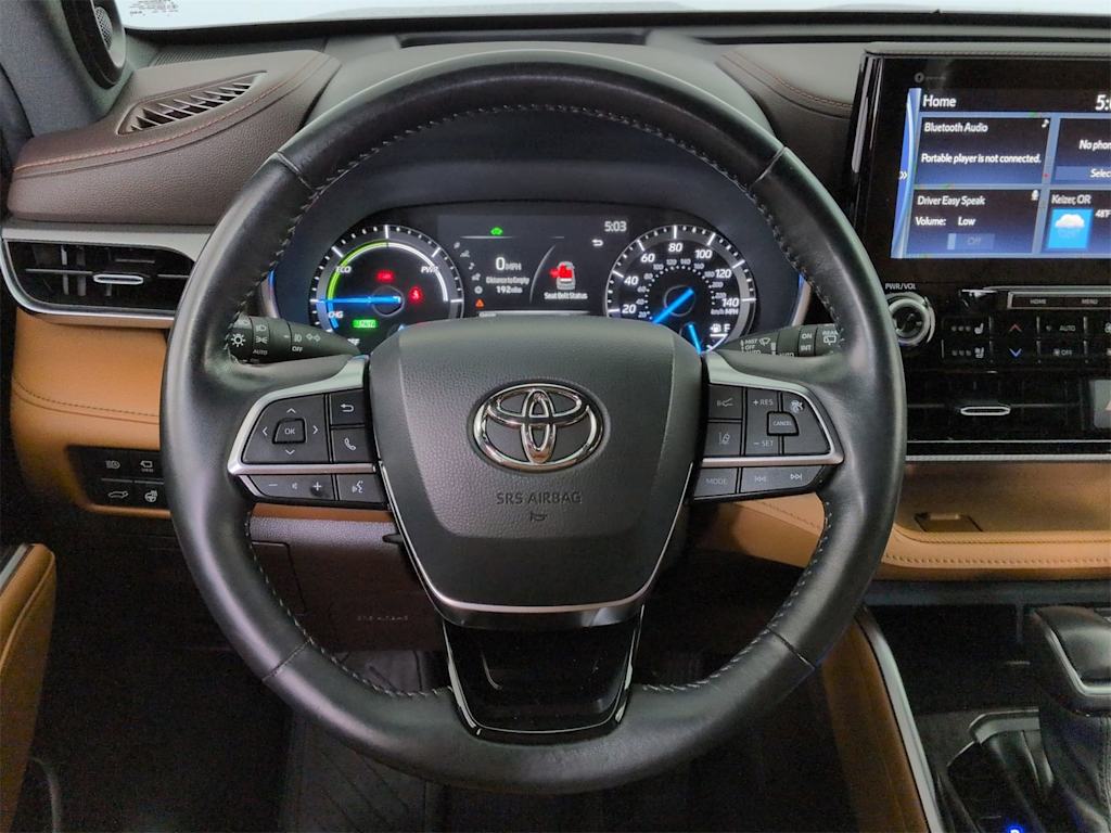 Thumbnail: 2021 Toyota Highlander - 14
