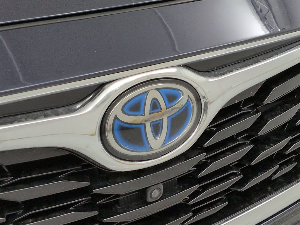 Thumbnail: 2021 Toyota Highlander - 7