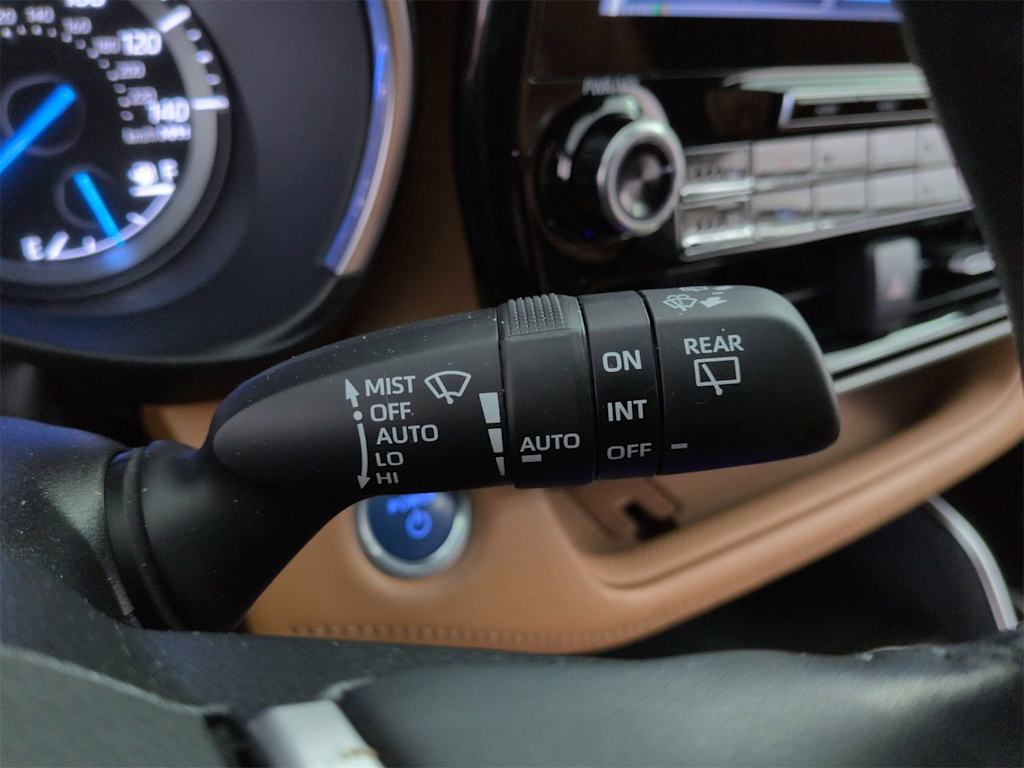 Thumbnail: 2021 Toyota Highlander - 16