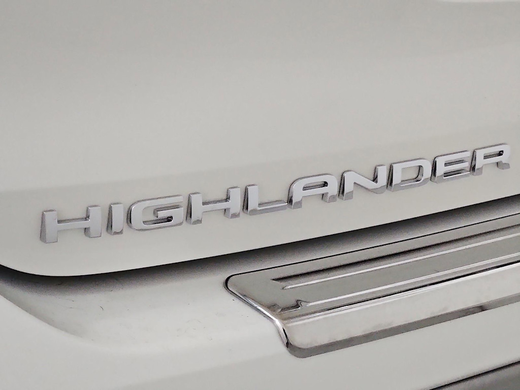 Thumbnail: 2020 Toyota Highlander - 26