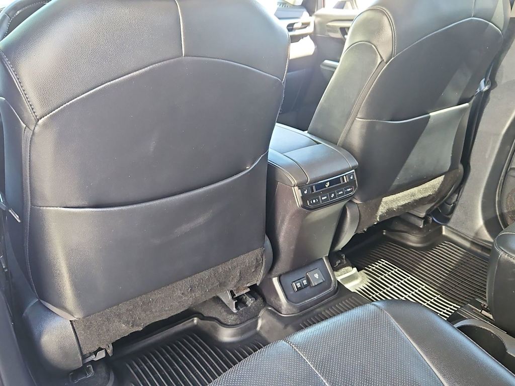 Thumbnail: 2020 Toyota Highlander - 28