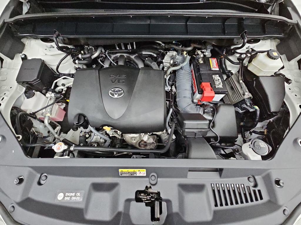 Thumbnail: 2020 Toyota Highlander - 9
