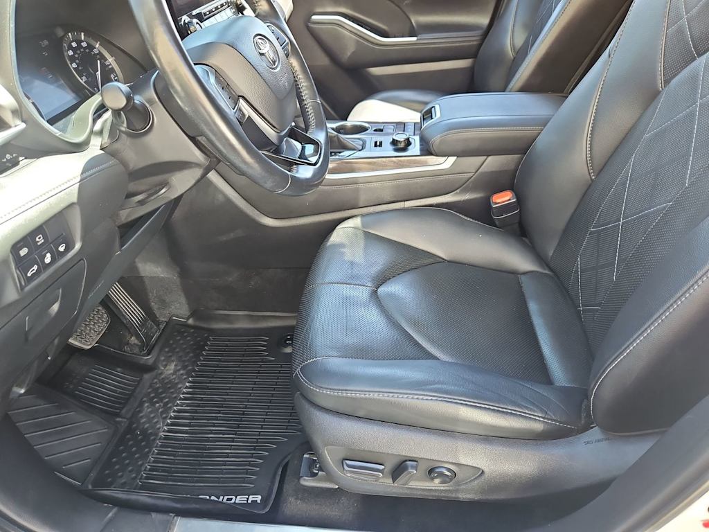 Thumbnail: 2020 Toyota Highlander - 11