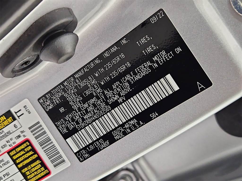 Thumbnail: 2022 Toyota Highlander - 19