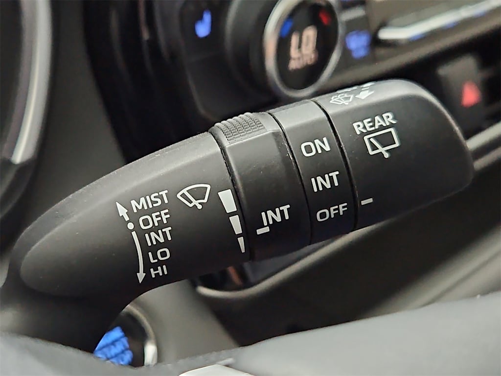 Thumbnail: 2022 Toyota Highlander - 33