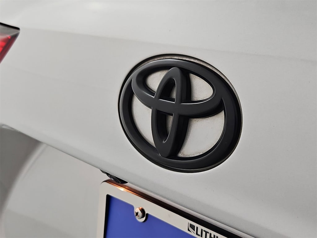 Thumbnail: 2022 Toyota Highlander - 7