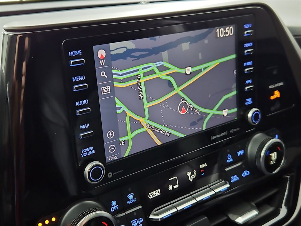 Thumbnail: 2022 Toyota Highlander - 34