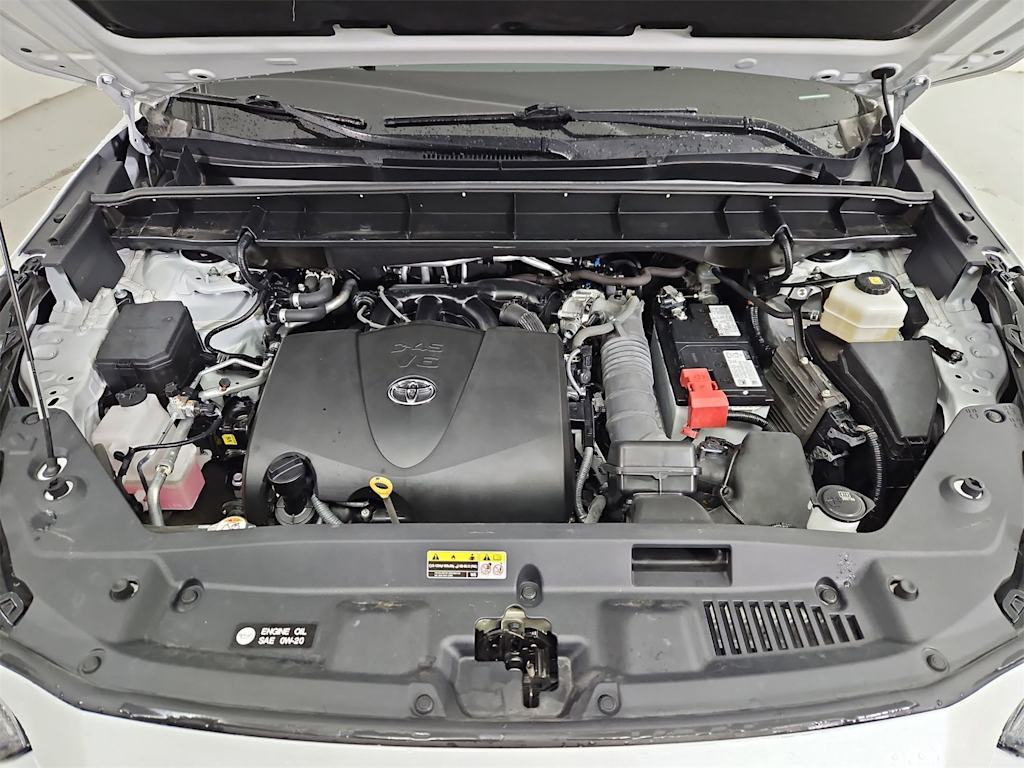 Thumbnail: 2022 Toyota Highlander - 9