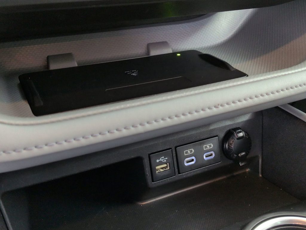 Thumbnail: 2023 Toyota Highlander - 35