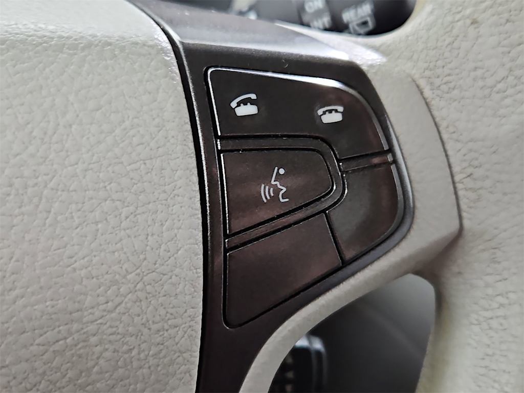 Thumbnail: 2014 Toyota Sienna - 29