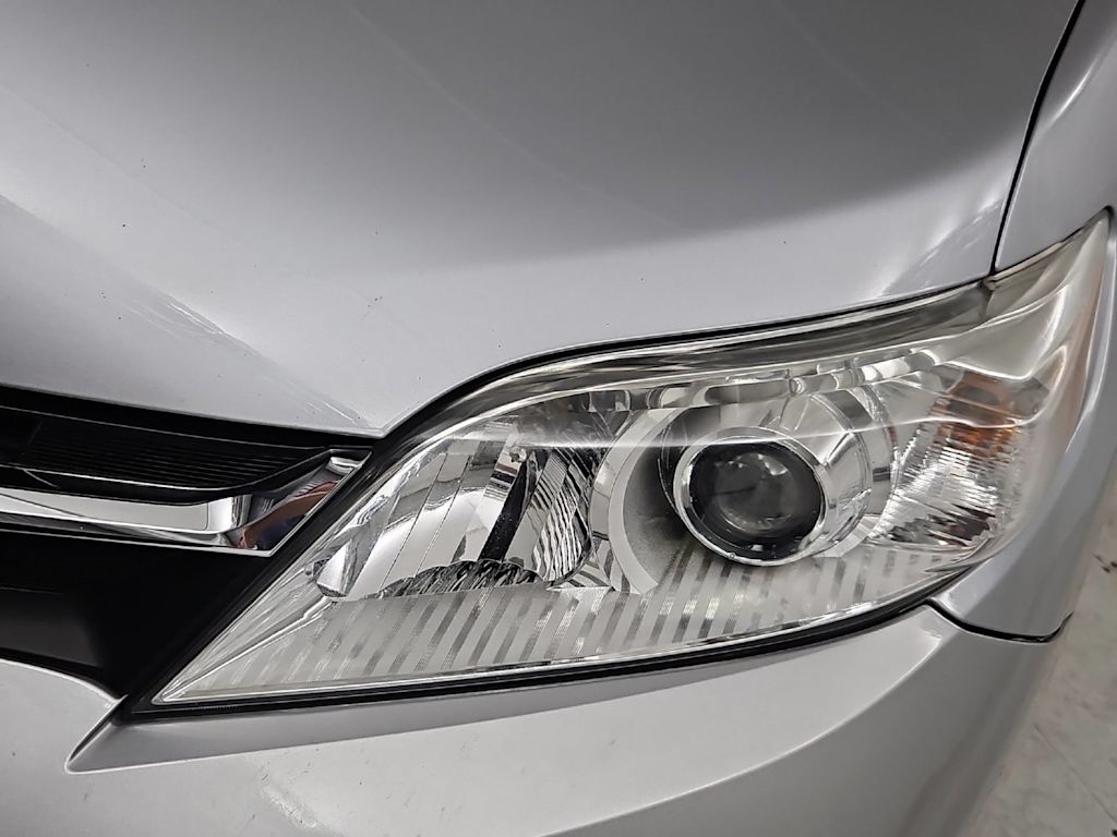 Thumbnail: 2018 Toyota Sienna - 23