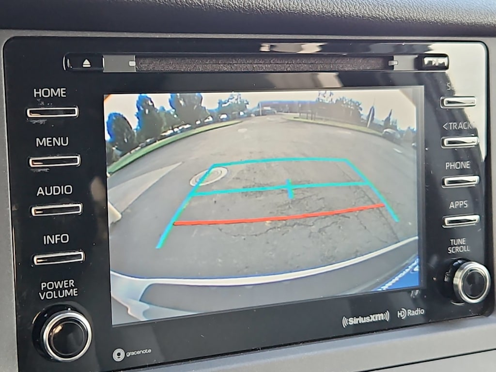 Thumbnail: 2018 Toyota Sienna - 31