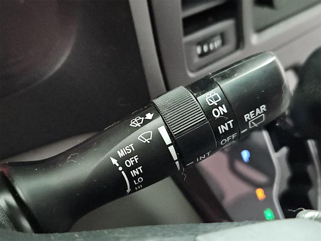 Thumbnail: 2016 Toyota Sienna - 31