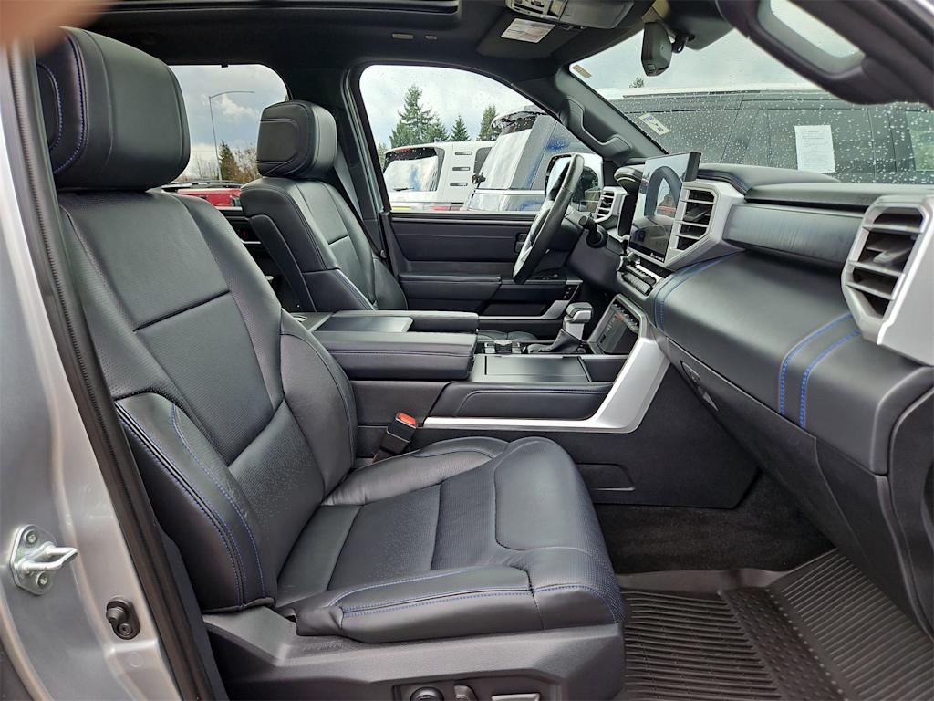 Thumbnail: 2022 Toyota Tundra - 12