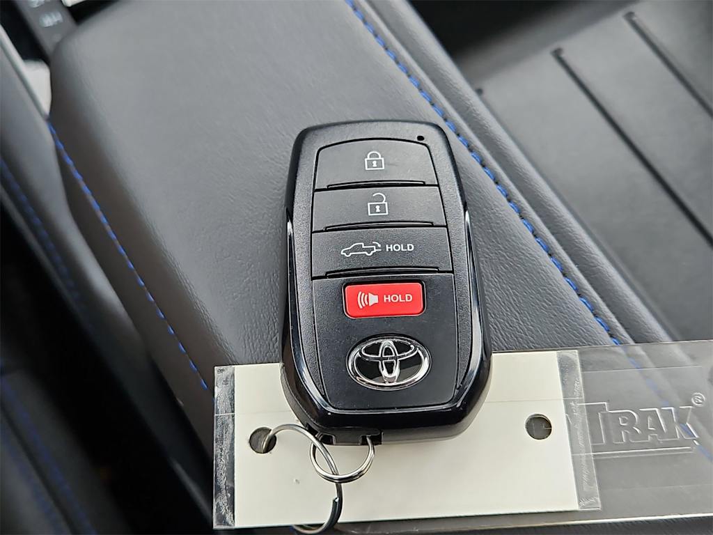 Thumbnail: 2022 Toyota Tundra - 19