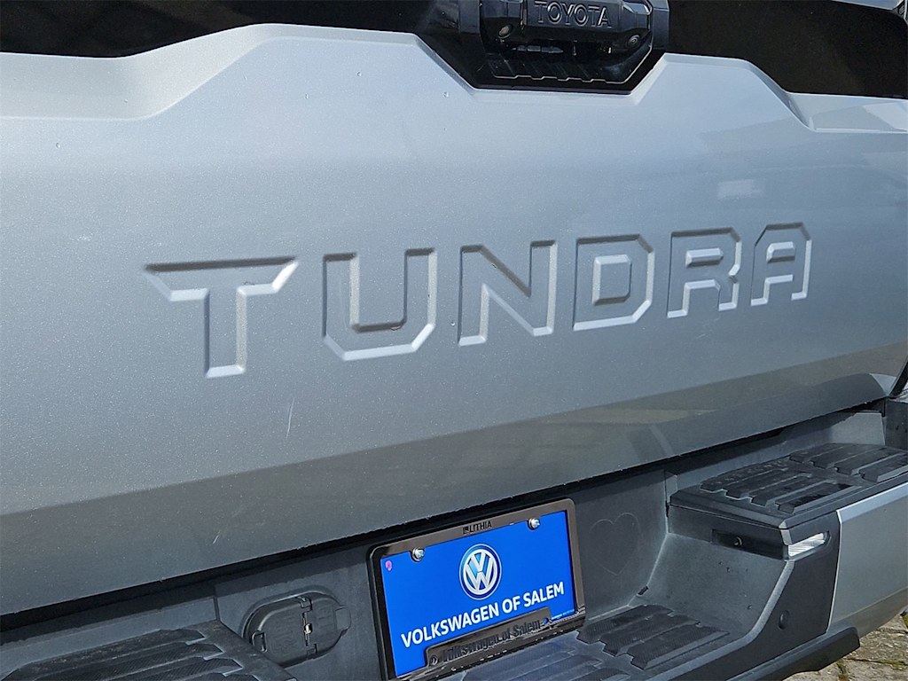 Thumbnail: 2022 Toyota Tundra - 25