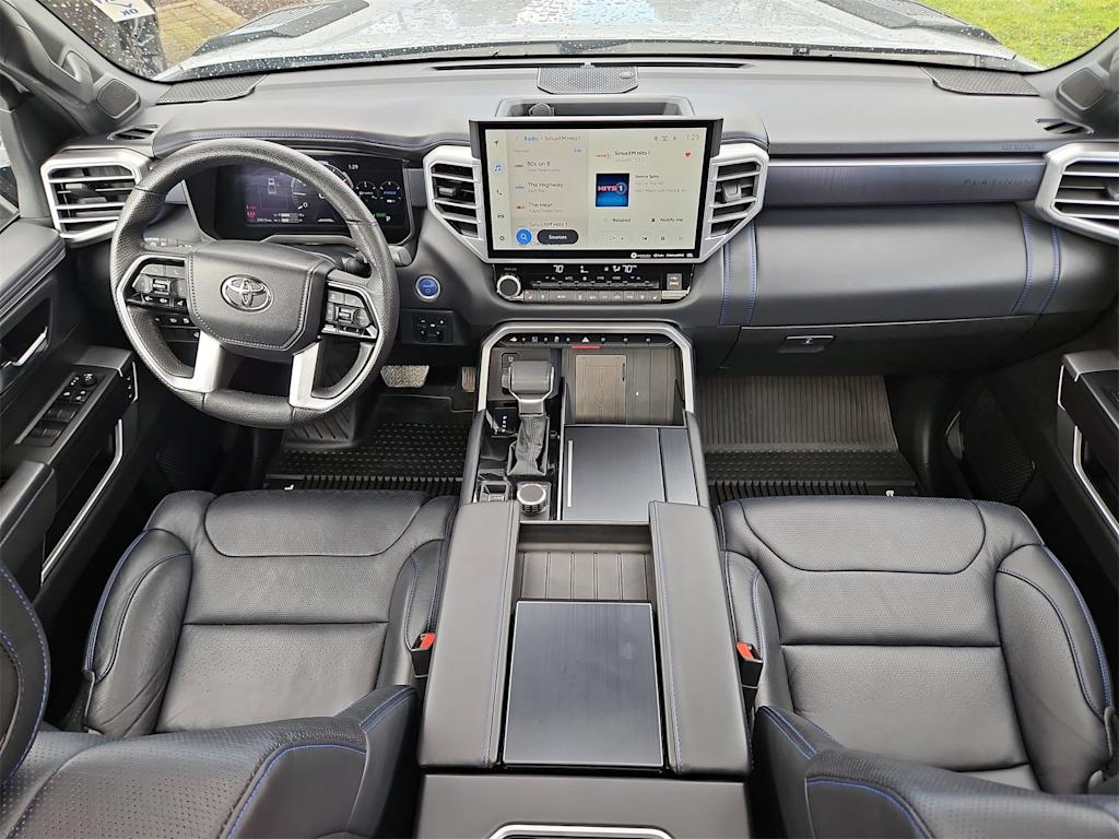 Thumbnail: 2022 Toyota Tundra - 10