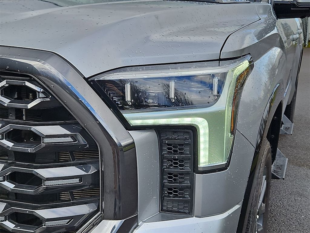 Thumbnail: 2022 Toyota Tundra - 24