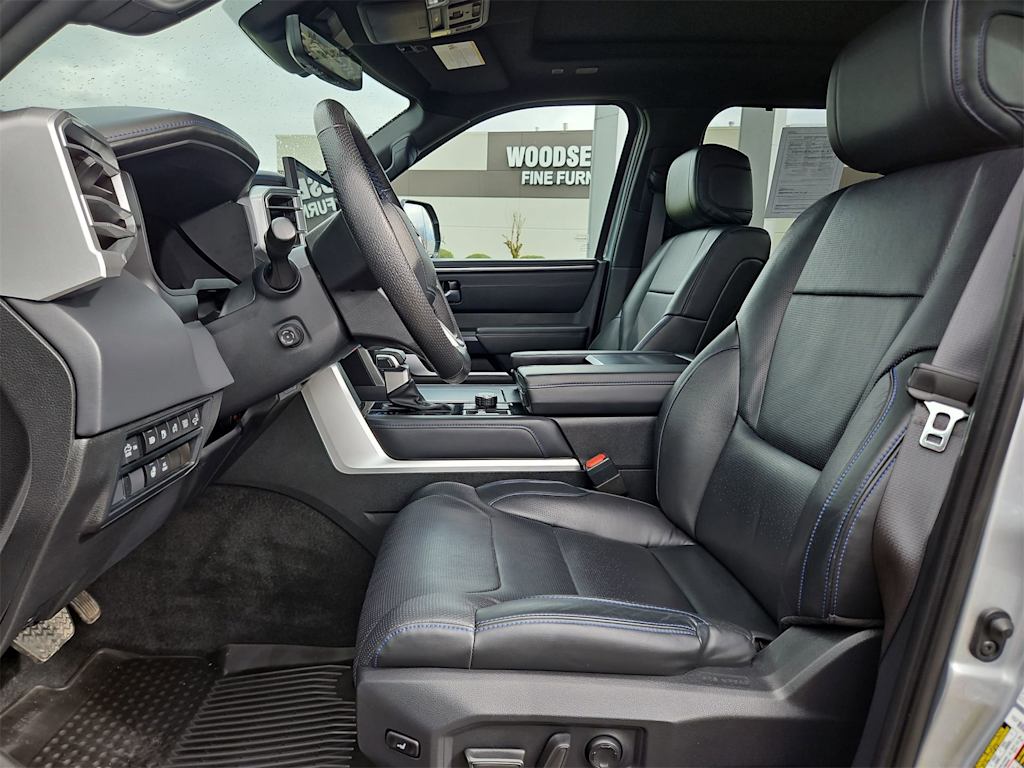 Thumbnail: 2022 Toyota Tundra - 11