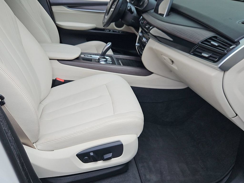 Thumbnail: 2017 BMW X5 - 12