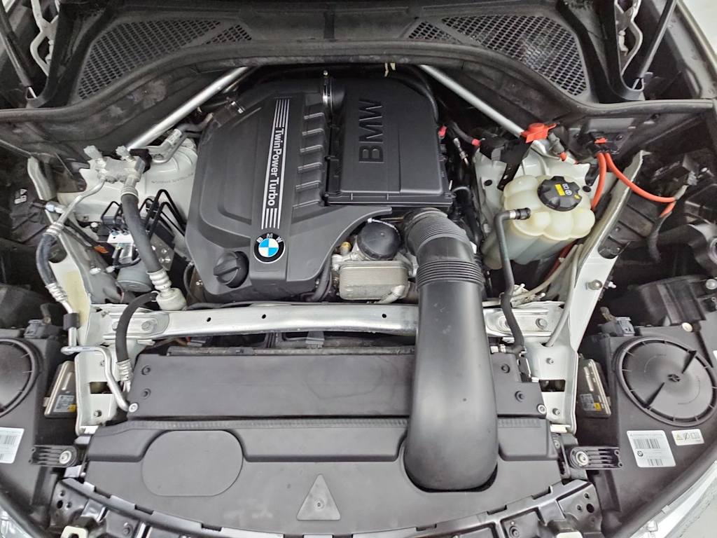 Thumbnail: 2017 BMW X5 - 9