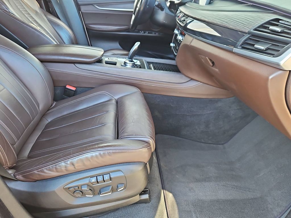Thumbnail: 2015 BMW X5 - 12