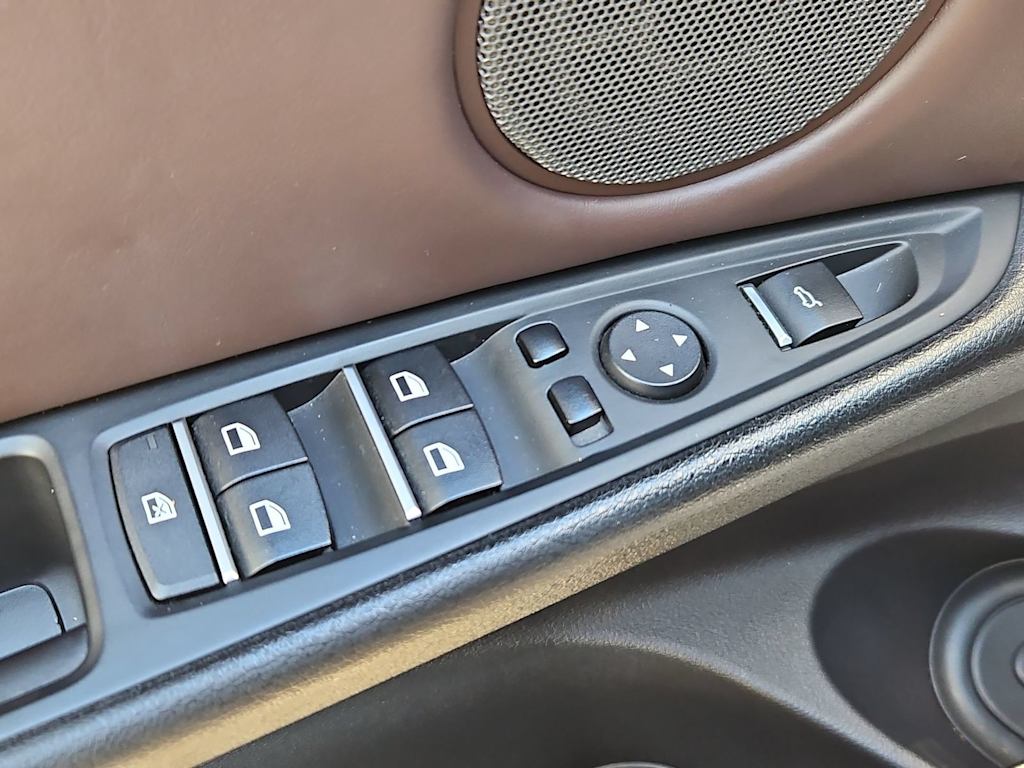 Thumbnail: 2015 BMW X5 - 26