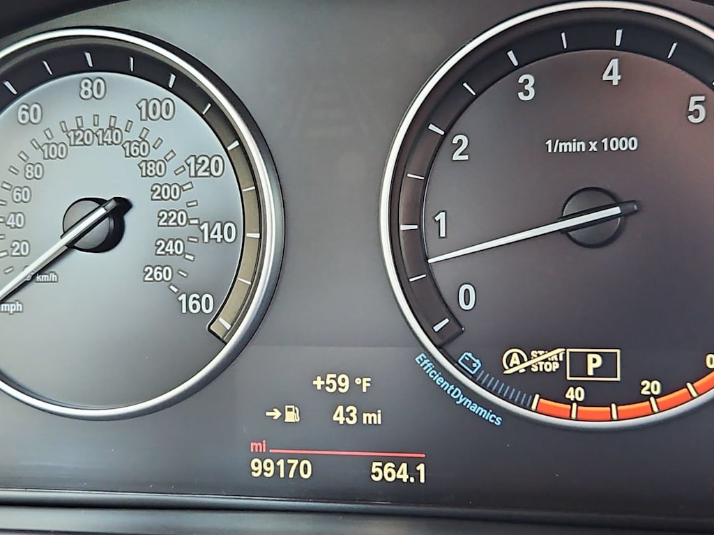 Thumbnail: 2015 BMW X5 - 17