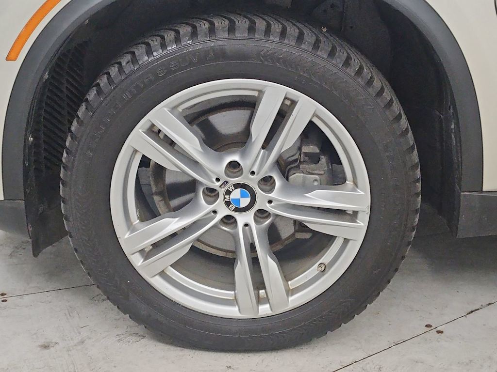 Thumbnail: 2015 BMW X5 - 8